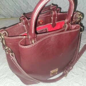 Dooney & Bourke Womens handbag Bordeaux NEW!